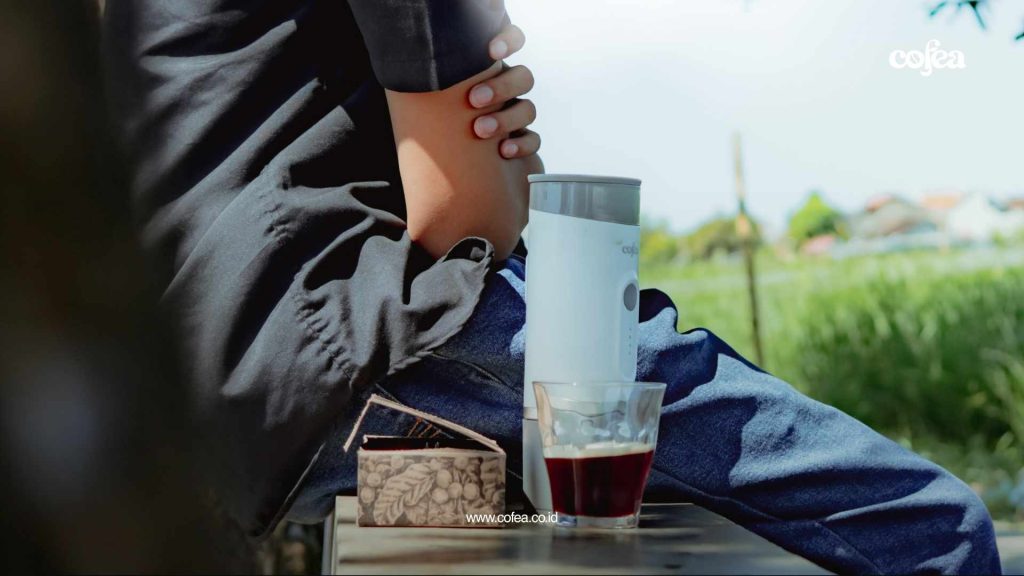 Mesin kopi kapsul portable Explorer Cofea
